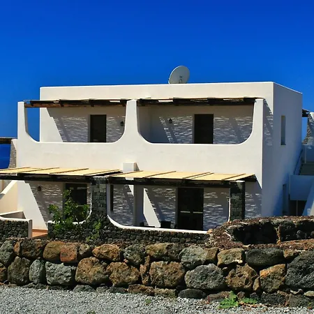 Kuddie Rosse Eco-friendly Aparthotel 2*